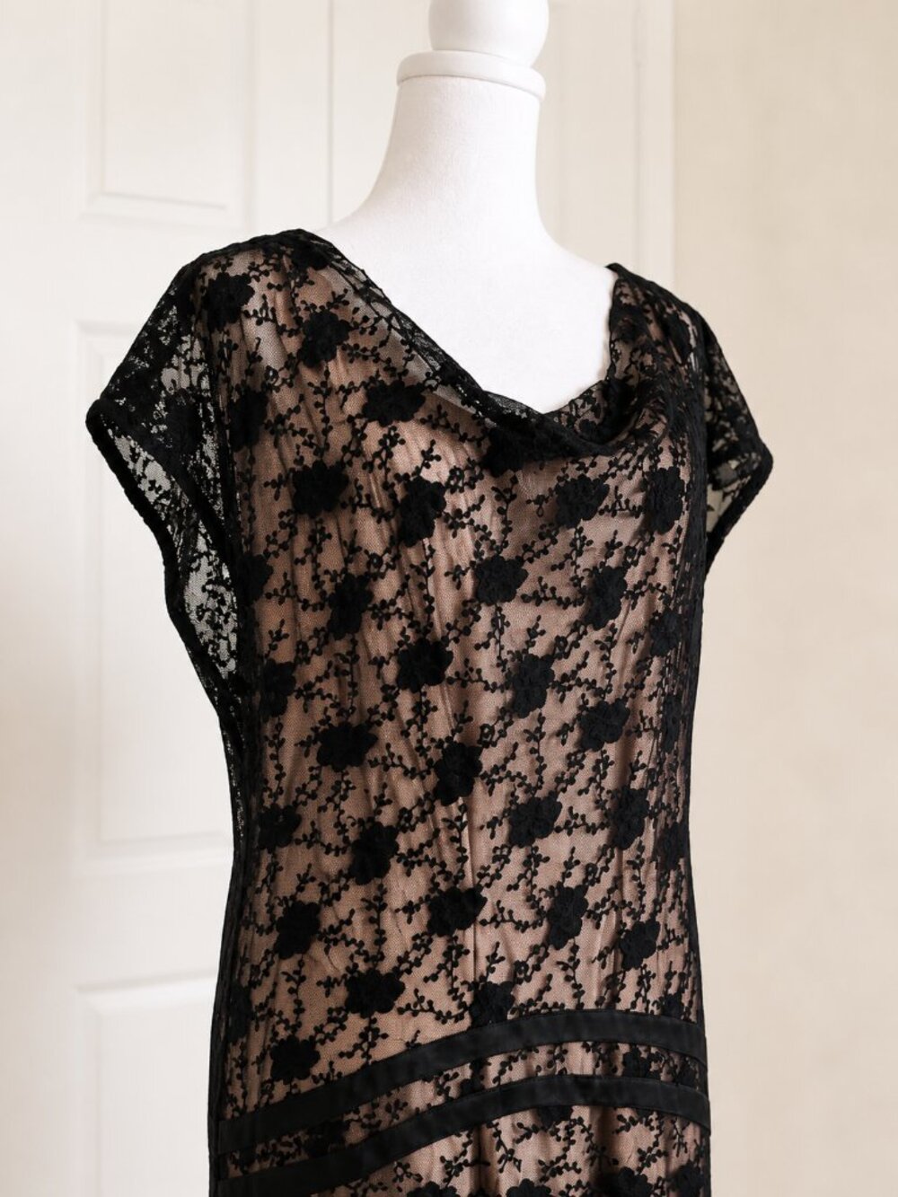 Sundance Happily Ever After Dress XL Black Lace Maxi - Picture 10 of 10